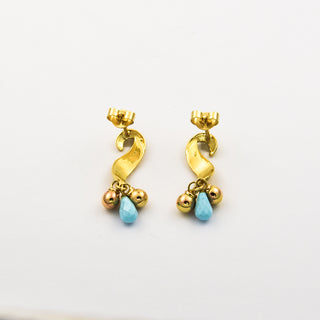 Ohrhänger aus 750 Gelbgold mit Türkis, nachhaltiger second hand Schmuck perfekt aufgearbeitet