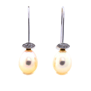 Perlenanhänger aus 750 Weißgold mit Brillant, nachhaltiger second hand Schmuck perfekt aufgearbeitet