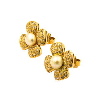 Ohrstecker Blumen aus 750 Gelbgold mit Perle und Brillant, nachhaltiger second hand Schmuck perfekt aufgearbeitet
