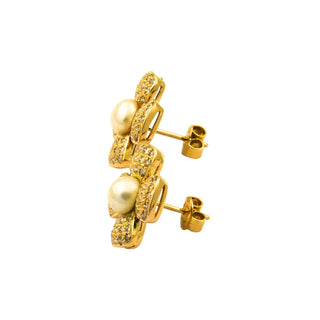 Ohrstecker Blumen aus 750 Gelbgold mit Perle und Brillant, nachhaltiger second hand Schmuck perfekt aufgearbeitet
