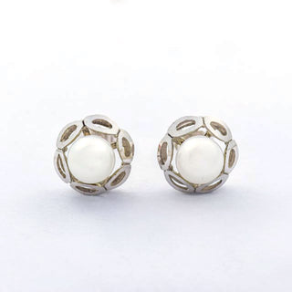 Perlenohrstecker aus 585 Weißgold, nachhaltiger second hand Schmuck perfekt aufgearbeitet