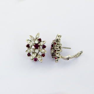 Ohrstecker aus 750 Weißgold mit Rubin und Brillant, nachhaltiger second hand Schmuck perfekt aufgearbeitet
