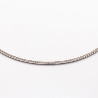 Omegareif aus 585 Weißgold, 47cm, nachhaltiger second hand Schmuck perfekt aufgearbeitet