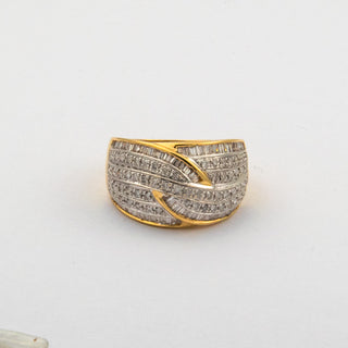Ring aus 585 Gelb- und Weißgold mit Brillant und Diamant, nachhaltiger second hand Schmuck perfekt aufgearbeitet