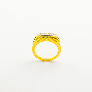 Ring aus 585 Gelb- und Weißgold mit Brillant, nachhaltiger second hand Schmuck perfekt aufgearbeitet