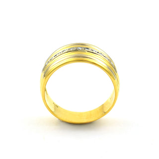 Brillantring aus 750 Gelb- und Weißgold, nachhaltiger second hand Schmuck perfekt aufgearbeitet