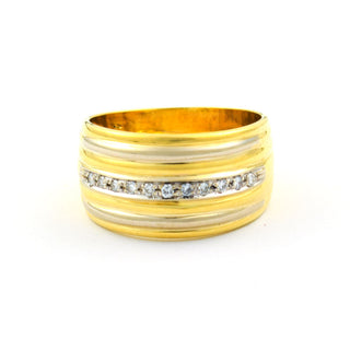 Brillantring aus 750 Gelb- und Weißgold, nachhaltiger second hand Schmuck perfekt aufgearbeitet