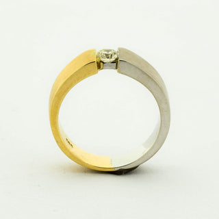 Diamantring aus 585 Gelb- und Weißgold, nachhaltiger second hand Schmuck perfekt aufgearbeitet