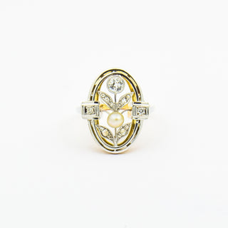 Ring aus 585 Gelb- und Weißgold mit Perle, Brillant und Diamant, nachhaltiger second hand Schmuck perfekt aufgearbeitet