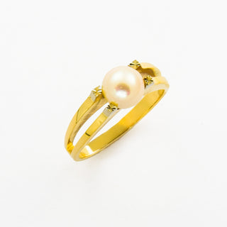 Ring aus 585 Gelb- und Weißgold mit Perle, nachhaltiger second hand Schmuck perfekt aufgearbeitet