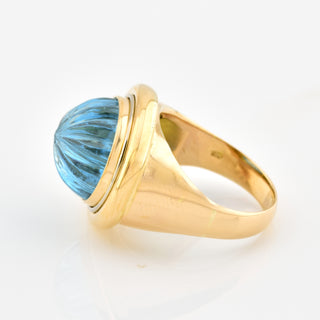 Ring aus 750 Gelb- und Weißgold mit Blautopas, nachhaltiger second hand Schmuck perfekt aufgearbeitet