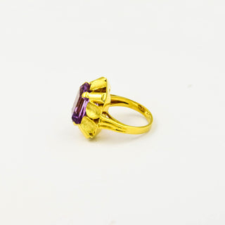 Ring aus 585 Gelbgold mit Amethyst, nachhaltiger second hand Schmuck perfekt aufgearbeitet