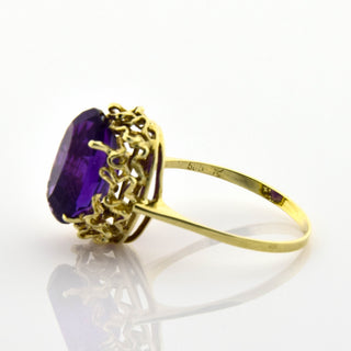 Ring aus 585 Gelbgold mit Amethyst, nachhaltiger second hand Schmuck perfekt aufgearbeitet
