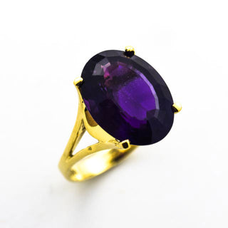 Ring aus 585 Gelbgold mit Amethyst, nachhaltiger second hand Schmuck perfekt aufgearbeitet
