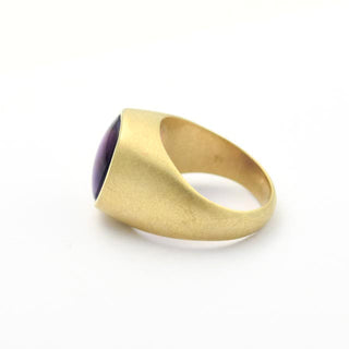 Ring aus 750 Gelbgold mit Amethyst, nachhaltiger second hand Schmuck perfekt aufgearbeitet