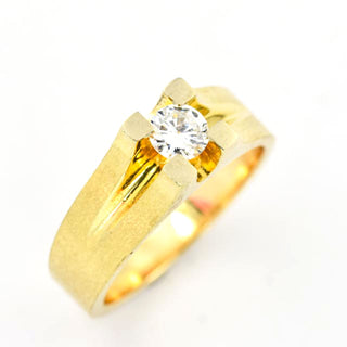 Brillantring aus 750 Gelbgold, nachhaltiger second hand Schmuck perfekt aufgearbeitet