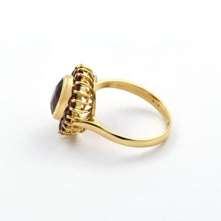 Granatring aus 750 Gelbgold, nachhaltiger second hand Schmuck perfekt aufgearbeitet