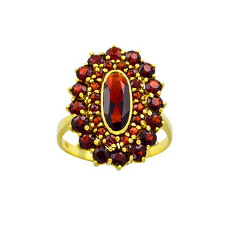 Granatring aus 585 Gelbgold, nachhaltiger second hand Schmuck perfekt aufgearbeitet