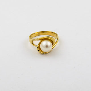 Perlring aus 585 Gelbgold, nachhaltiger second hand Schmuck perfekt aufgearbeitet