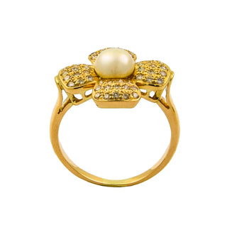 Ring Blume aus 750 Gelbgold mit Perle und Brillant, nachhaltiger second hand Schmuck perfekt aufgearbeitet
