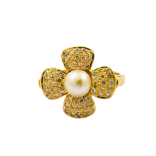 Ring Blume aus 750 Gelbgold mit Perle und Brillant, nachhaltiger second hand Schmuck perfekt aufgearbeitet