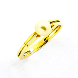 Ring aus 585 Gelbgold mit Perle, nachhaltiger second hand Schmuck perfekt aufgearbeitet