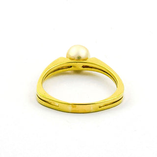 Ring aus 585 Gelbgold mit Perle, nachhaltiger second hand Schmuck perfekt aufgearbeitet