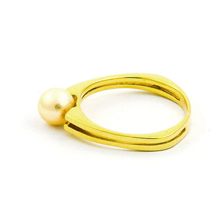 Ring aus 585 Gelbgold mit Perle, nachhaltiger second hand Schmuck perfekt aufgearbeitet