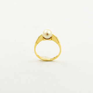 Johann Kaiser Ring aus 585 Gelbgold mit Perle, nachhaltiger second hand Schmuck perfekt aufgearbeitet