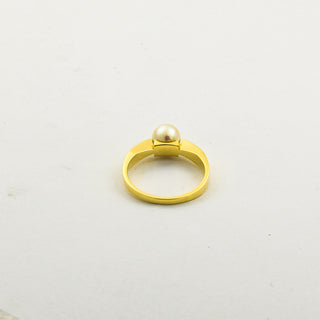 Johann Kaiser Ring aus 585 Gelbgold mit Perle, nachhaltiger second hand Schmuck perfekt aufgearbeitet