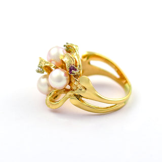 Perlenring aus 585 Gelbgold mit Brillant und Rubin, nachhaltiger second hand Schmuck perfekt aufgearbeitet