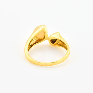 Ring aus 750 Gelbgold mit Perlmutt, nachhaltiger second hand Schmuck perfekt aufgearbeitet