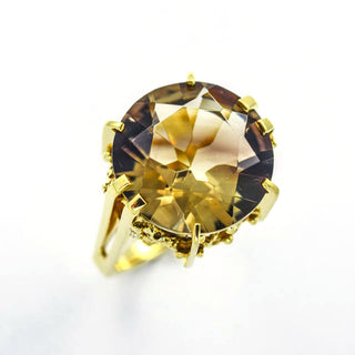 Ring aus 585 Gelbgold mit Rauchquarz, nachhaltiger second hand Schmuck perfekt aufgearbeitet