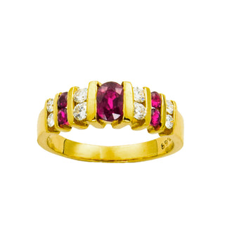 Ring aus 750 Gelbgold mit Rubin und Brillant, nachhaltiger second hand Schmuck perfekt aufgearbeitet