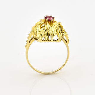 Rubinring aus 585 Gelbgold, nachhaltiger second hand Schmuck perfekt aufgearbeitet