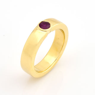 Rubinring aus 585 Gelbgold, nachhaltiger second hand Schmuck perfekt aufgearbeitet