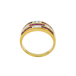 Rubinring aus 585 Gelbgold mit Brillant, nachhaltiger second hand Schmuck perfekt aufgearbeitet