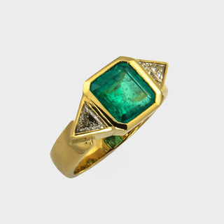 Smaragdring aus 750 Gelbgold mit Diamant, nachhaltiger second hand Schmuck perfekt aufgearbeitet