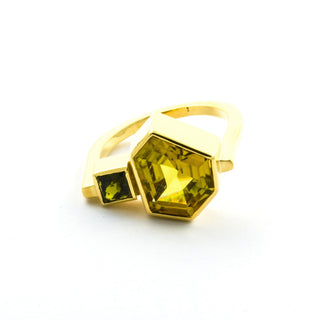 Ring aus 585 Gelbgold mit Turmalin, nachhaltiger second hand Schmuck perfekt aufgearbeitet