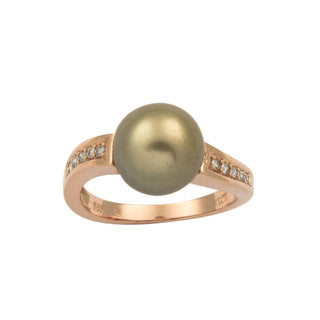 Ring aus 585 Rotgold mit Perle und Brillant, nachhaltiger second hand Schmuck perfekt aufgearbeitet