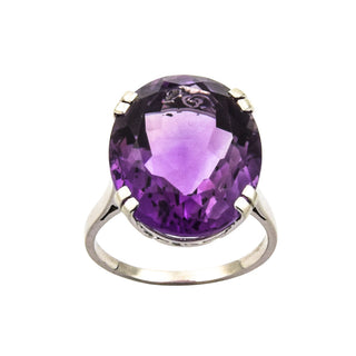 Ring aus 585 Weißgold mit Amethyst, nachhaltiger second hand Schmuck perfekt aufgearbeitet