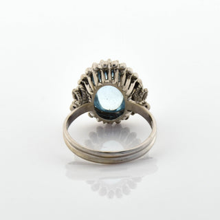 Ring aus 750 Weißgold mit Aquamarin, nachhaltiger second hand Schmuck perfekt aufgearbeitet