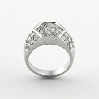 Brillantring aus 750 Weißgold, nachhaltiger second hand Schmuck perfekt aufgearbeitet