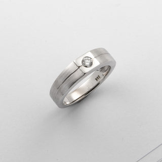 Diamantring aus 585 Weißgold, nachhaltiger second hand Schmuck perfekt aufgearbeitet