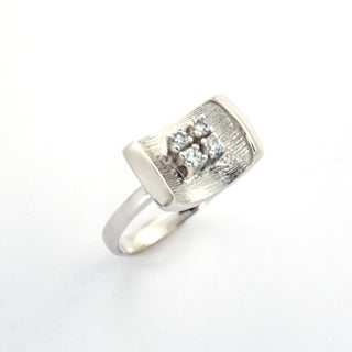 Brillantring aus 585 Weißgold, nachhaltiger second hand Schmuck perfekt aufgearbeitet