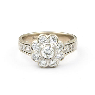 Brillantring aus 750 Weißgold, nachhaltiger second hand Schmuck perfekt aufgearbeitet