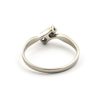 Ring aus 750 Weißgold mit Diamant, nachhaltiger second hand Schmuck perfekt aufgearbeitet