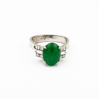 Ring aus 585 Weißgold mit Jade, Brillant und Diamant, nachhaltiger second hand Schmuck perfekt aufgearbeitet