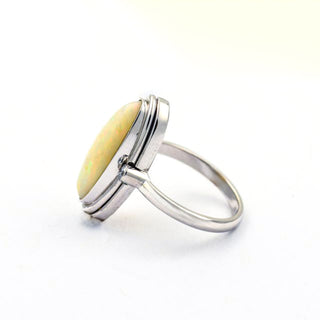 Ring aus 585 Weißgold mit Opal und Brillant, nachhaltiger second hand Schmuck perfekt aufgearbeitet