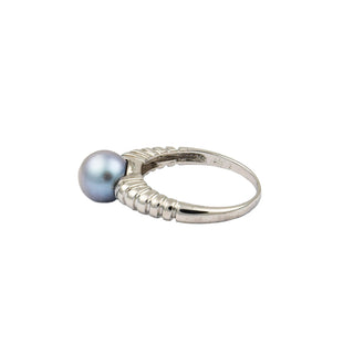 Perlring aus 585 Weißgold, nachhaltiger second hand Schmuck perfekt aufgearbeitet